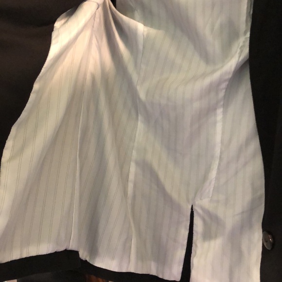 Black blazer - Picture 2 of 2